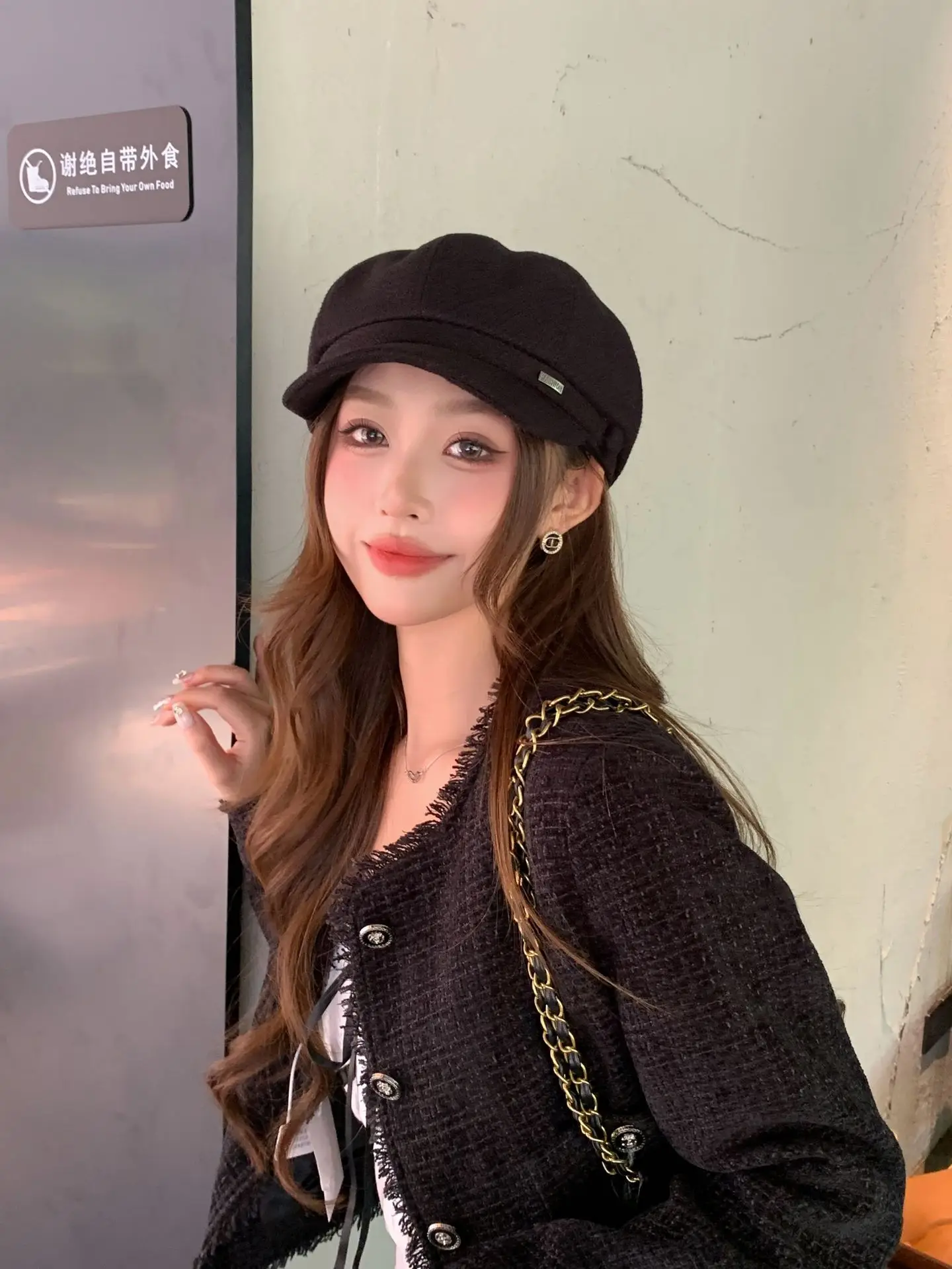 Women Duckbill Beret Chanel Style Woolen Black — feature 9
