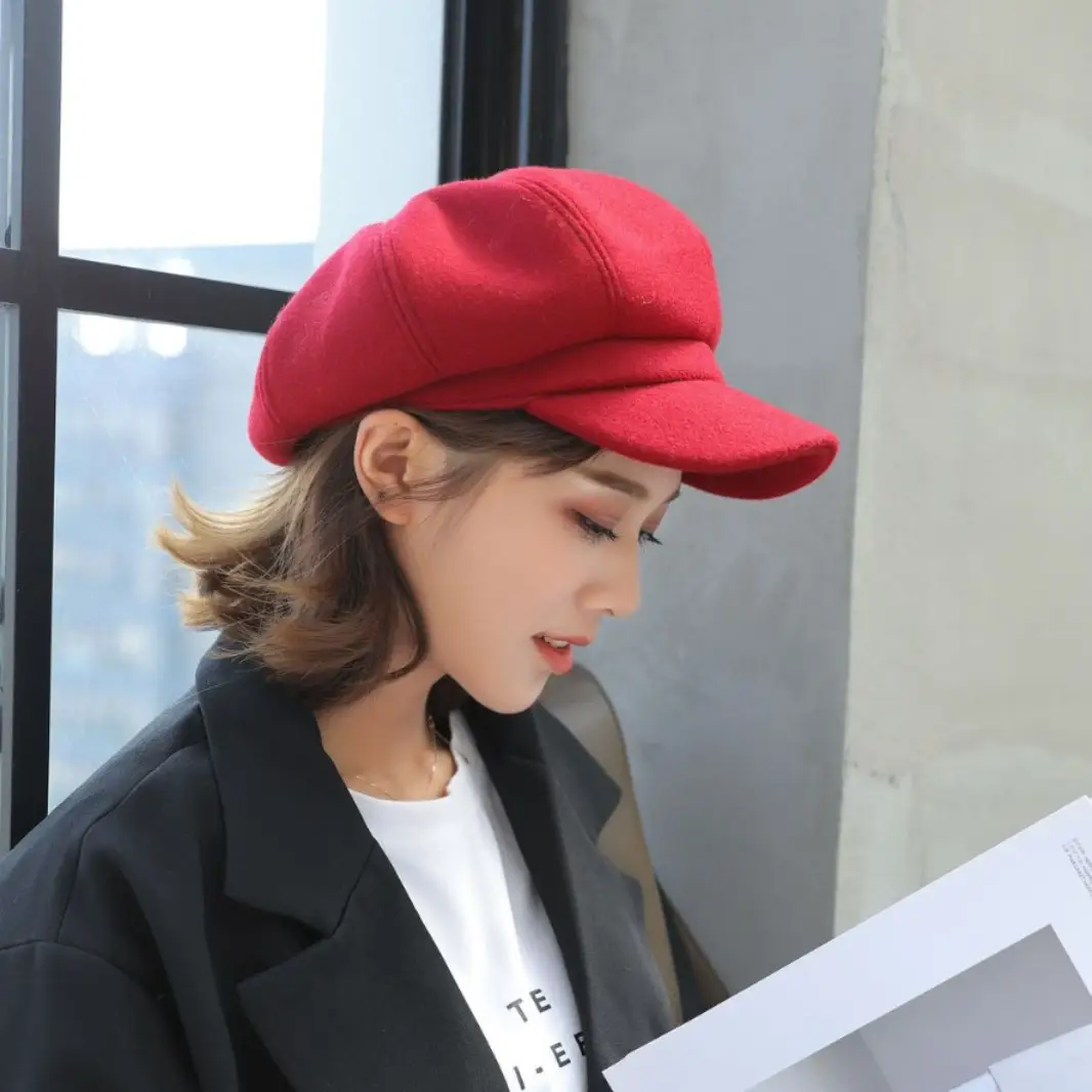 Women's Winter Beret with Duck Tongue Design - Image 4