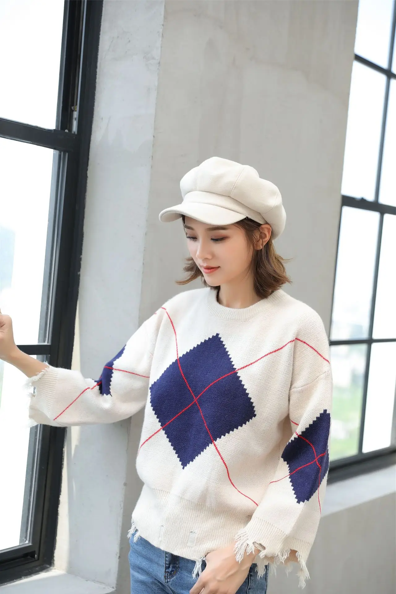 Women's Winter Beret with Duck Tongue Design — feature 21