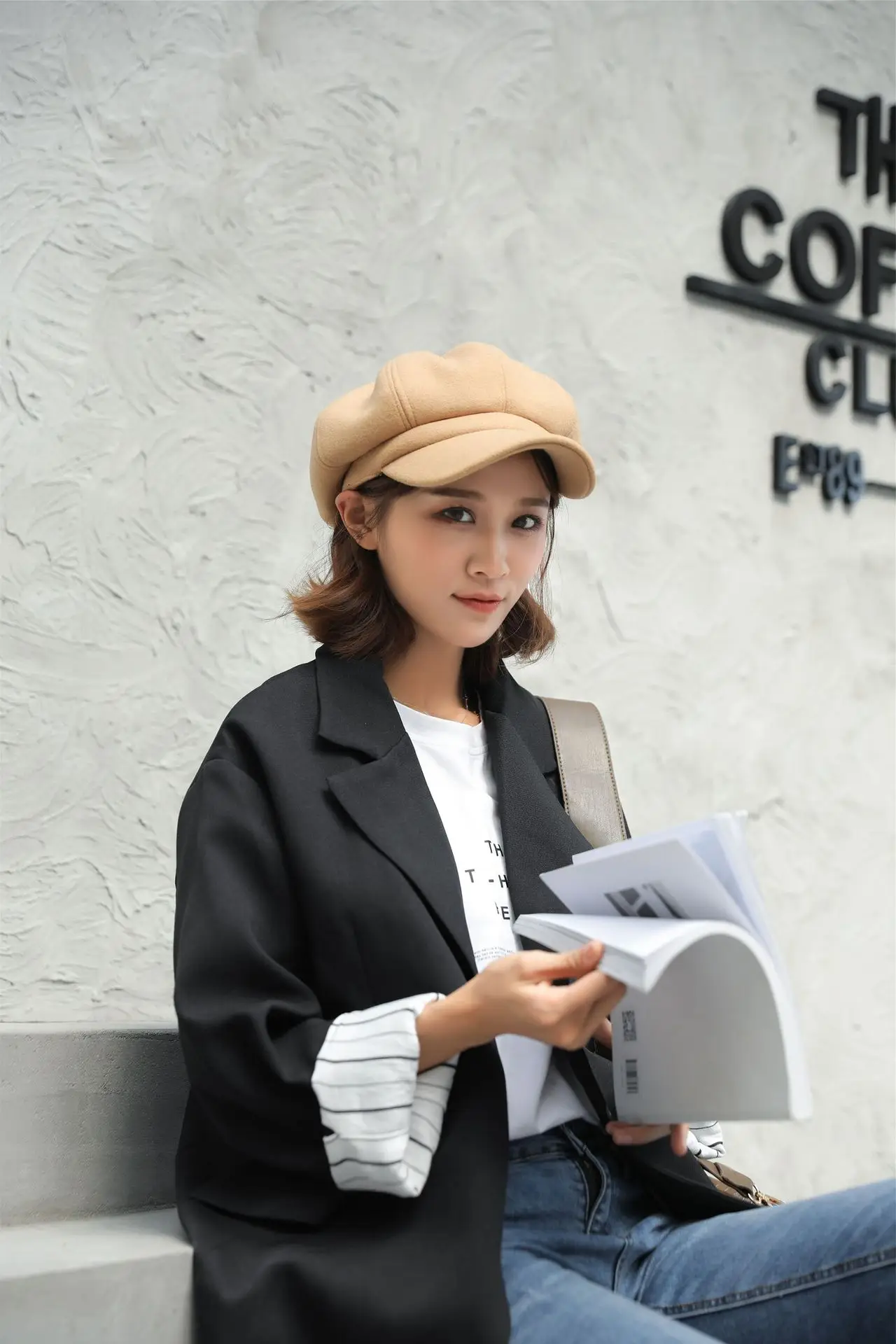 Women's Winter Beret with Duck Tongue Design — feature 7