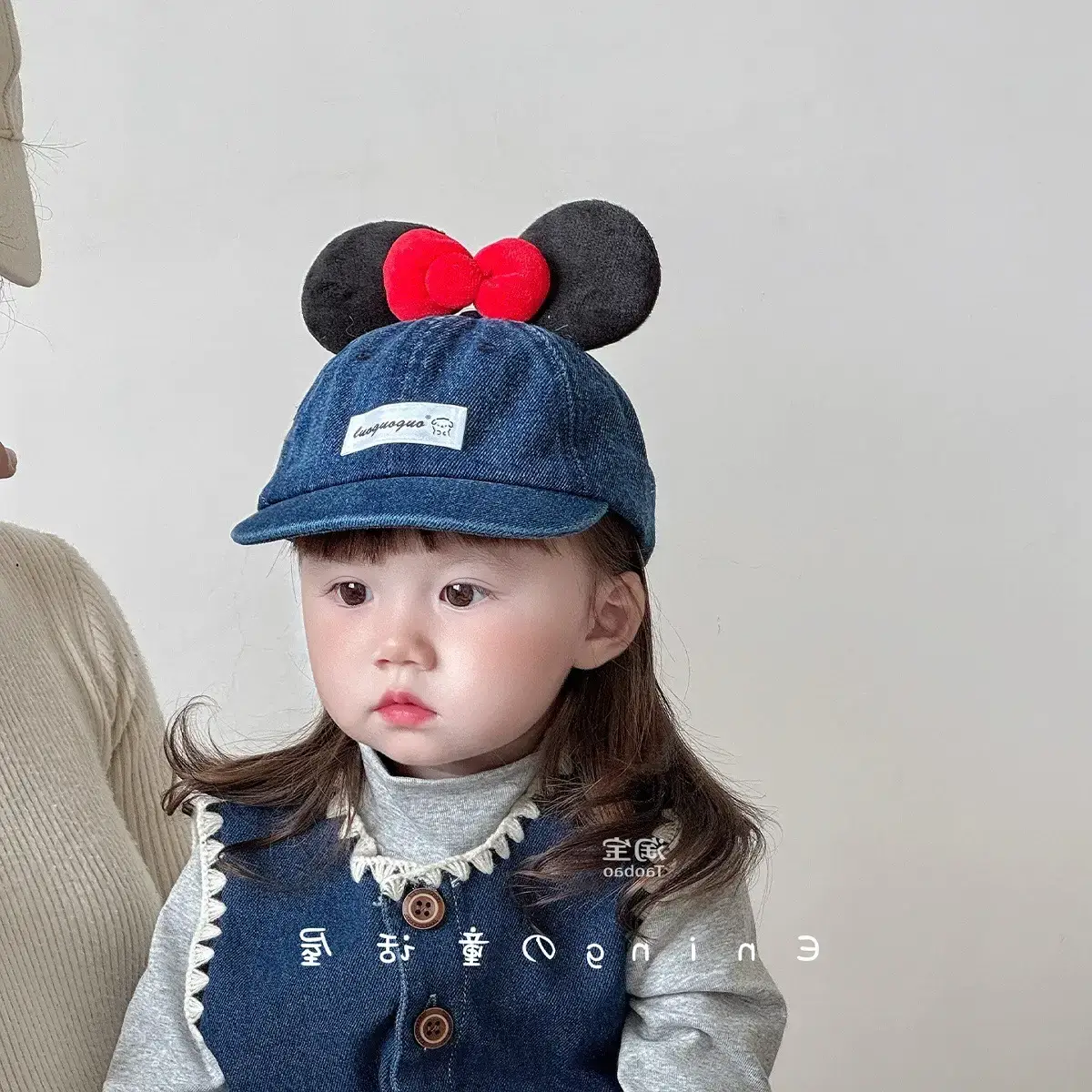 Girls Minnie Mouse Baby Cap with Red Bow — feature 2