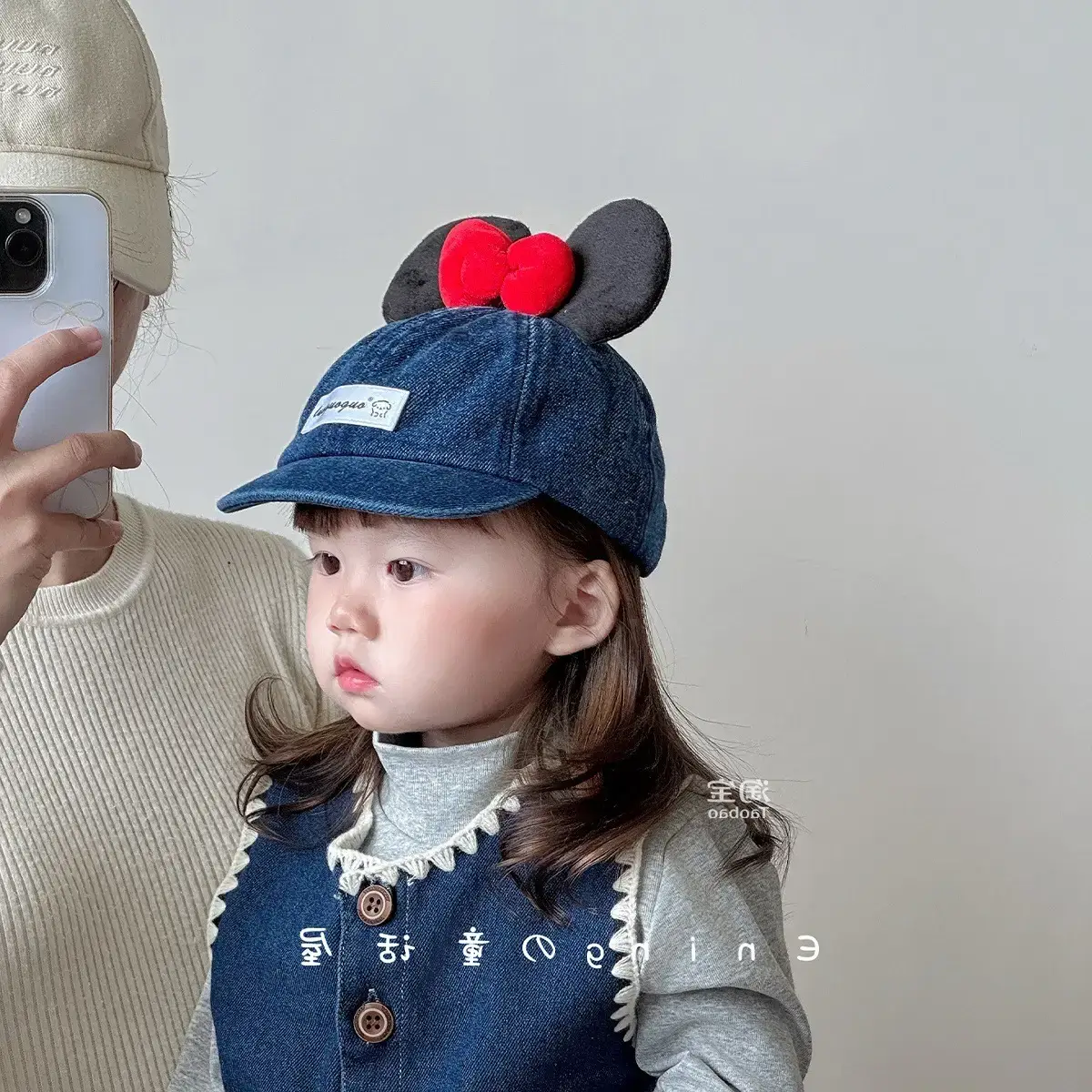Girls Minnie Mouse Baby Cap with Red Bow — feature 3
