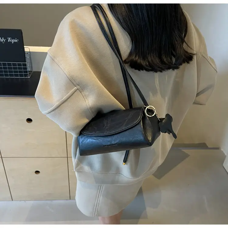 Brown Leather Crossbody Bag for Women 2026 — feature 16