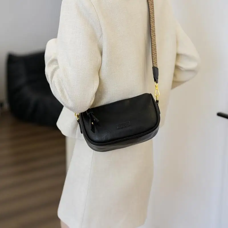 Brown Leather Shoulder Bag for Women — feature 15