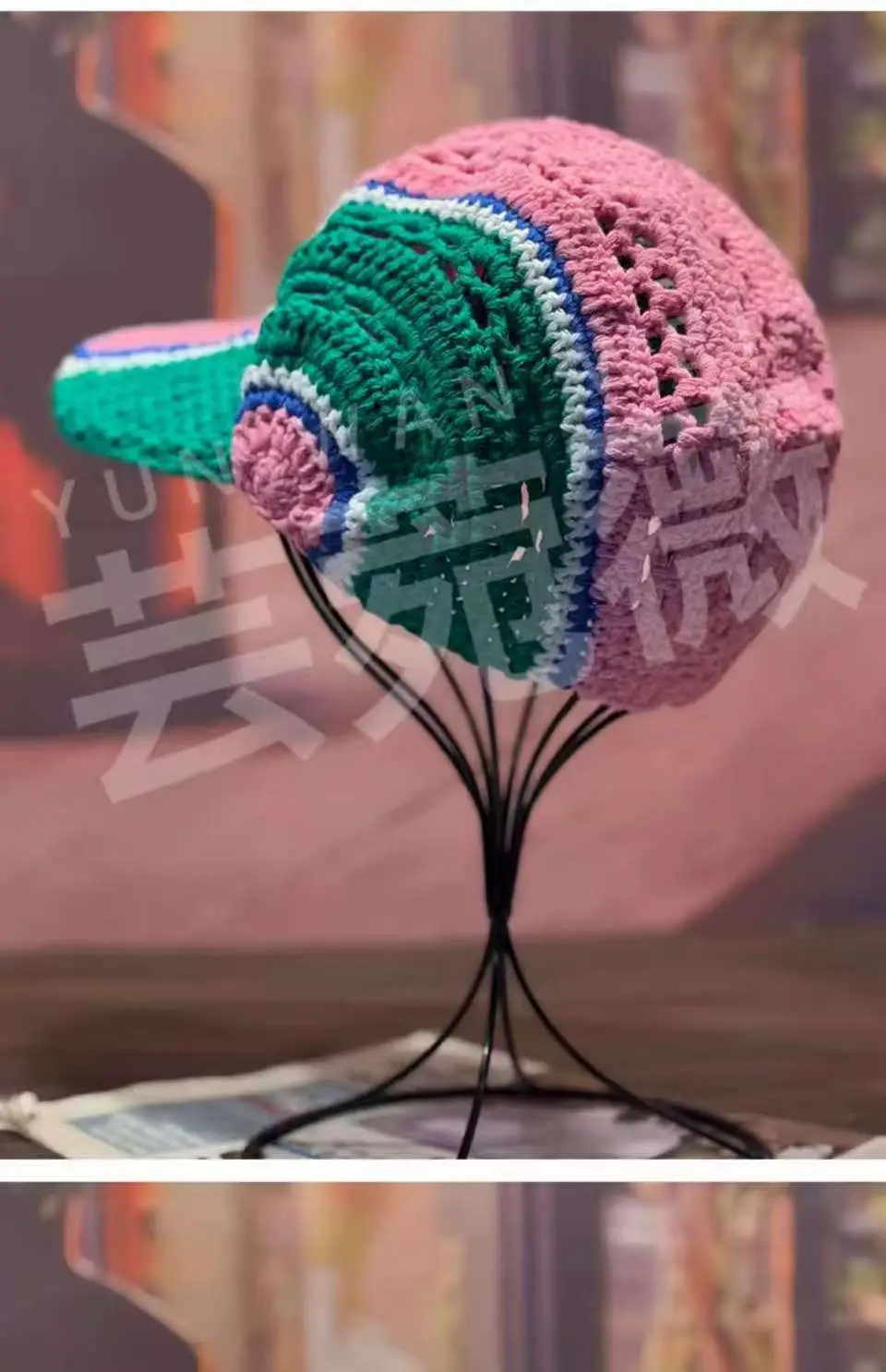 Women's Knitted Baseball Cap with Face-Slimming Design — feature 7