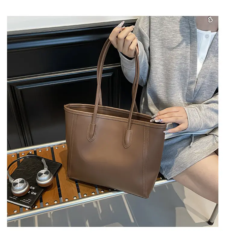 Retro White Korean Style Shoulder Tote Bag 2026 — feature 26