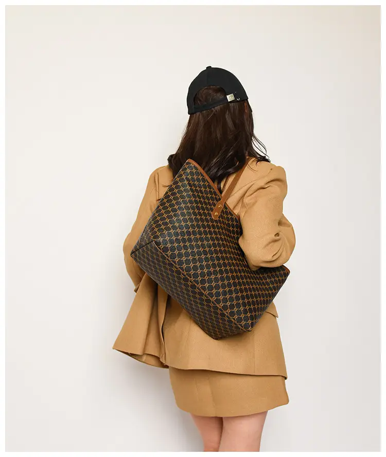 2025 Fashion Large Capacity Women's Brown Patterned Shoulder Bag — feature 13