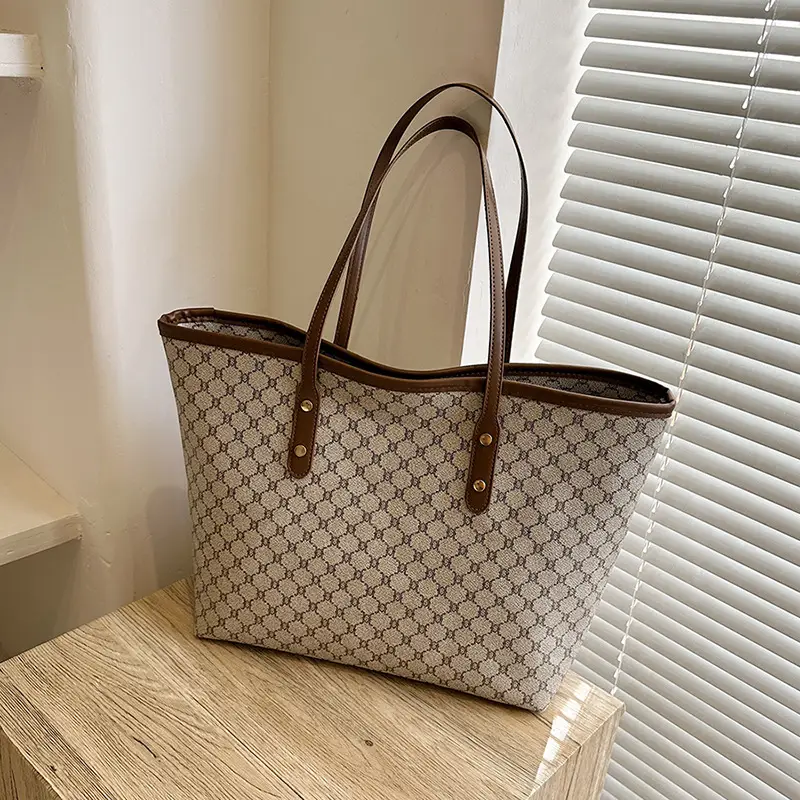 2025 Fashion Large Capacity Women's Brown Patterned Shoulder Bag - Image 2