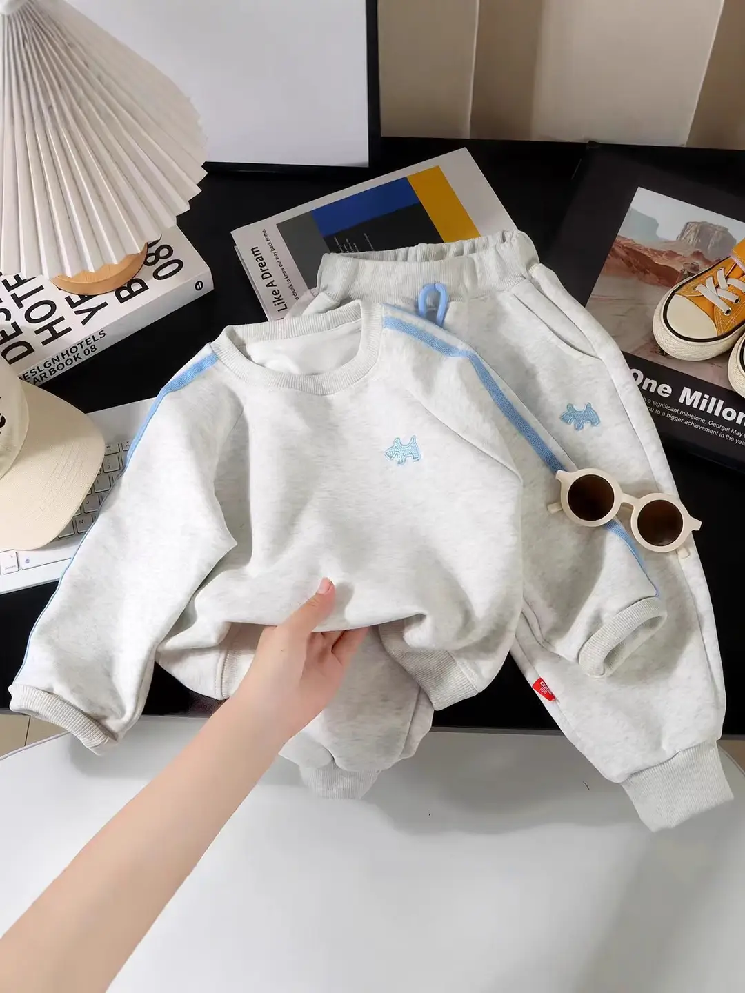 Korean Style Spring and Autumn New Children's Outfit 2026 Fashionable Boys and Girls Sweatshirt Set Children's Spring Sports Clothing - Image 10