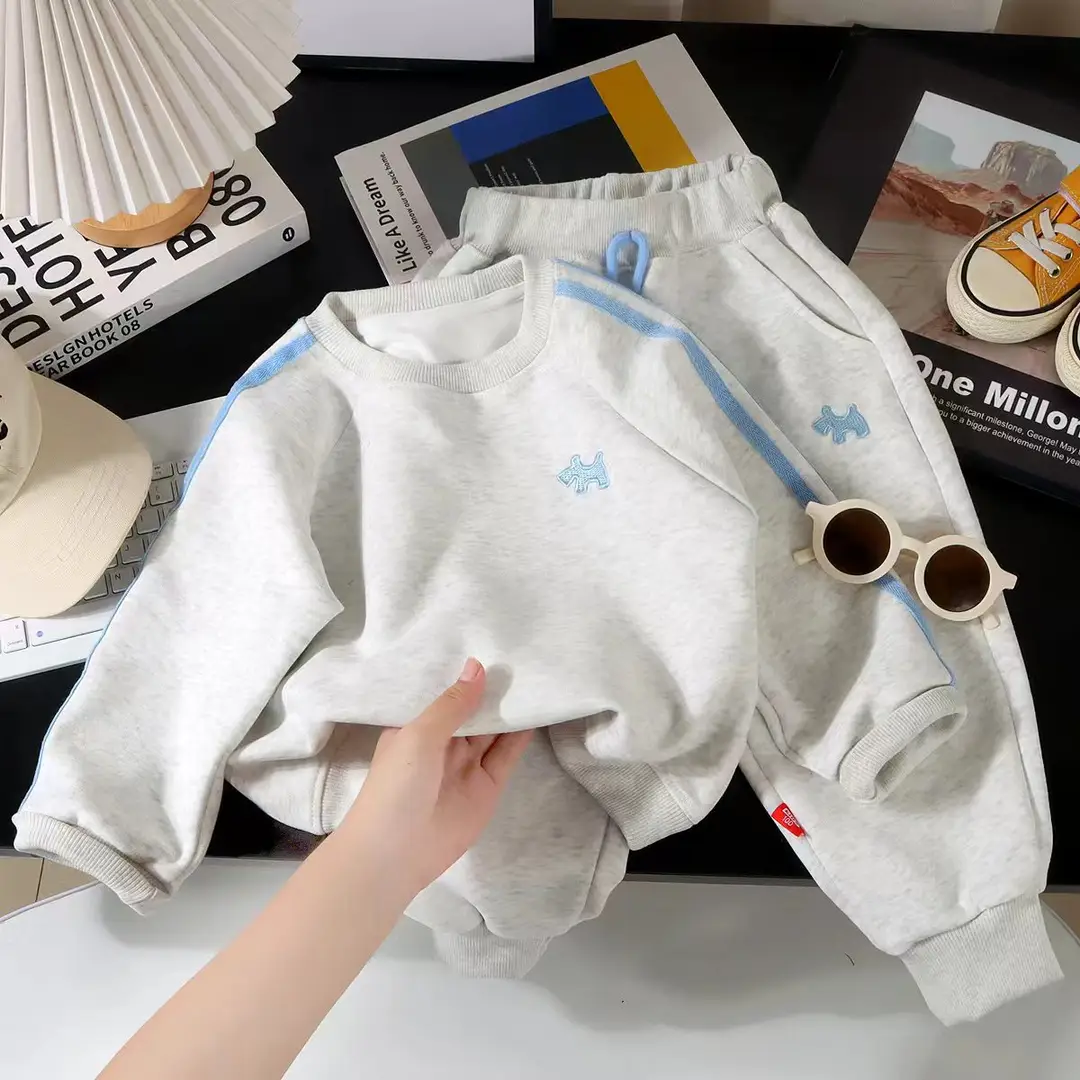 Korean Style Spring and Autumn New Children's Outfit 2026 Fashionable Boys and Girls Sweatshirt Set Children's Spring Sports Clothing - Image 2