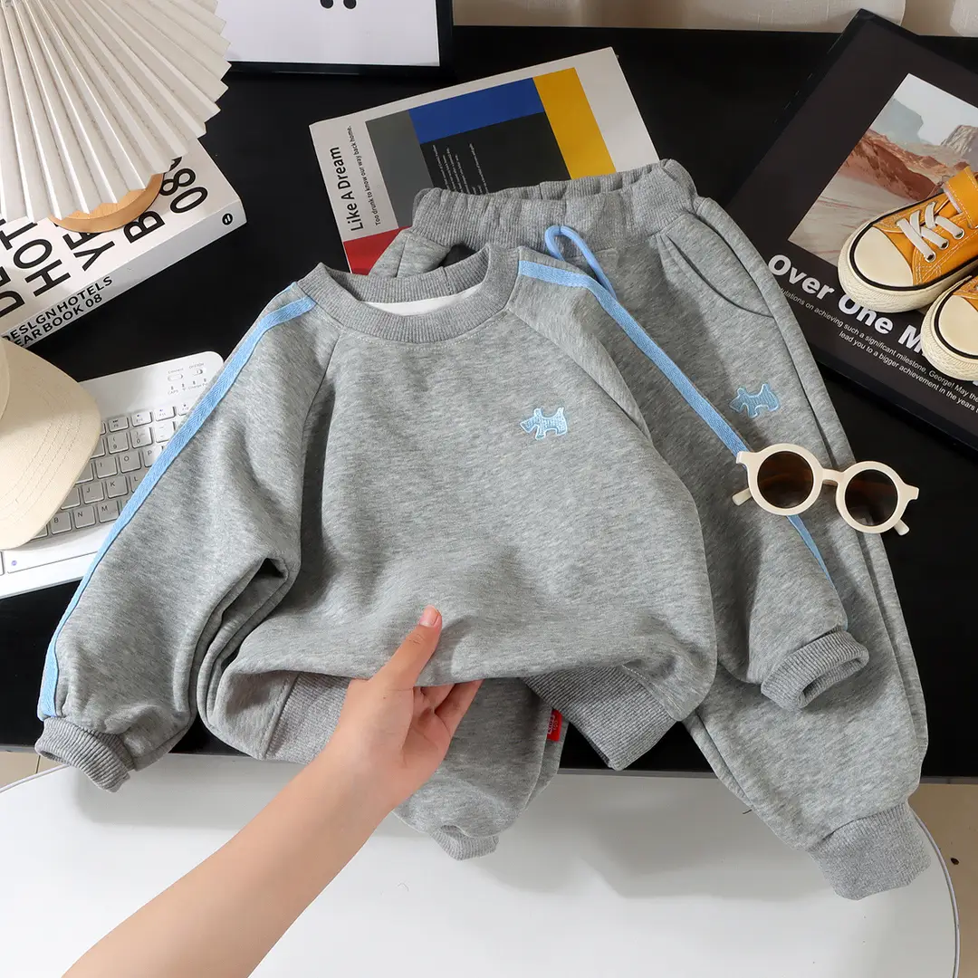Korean Style Spring and Autumn New Children's Outfit 2026 Fashionable Boys and Girls Sweatshirt Set Children's Spring Sports Clothing - Image 3