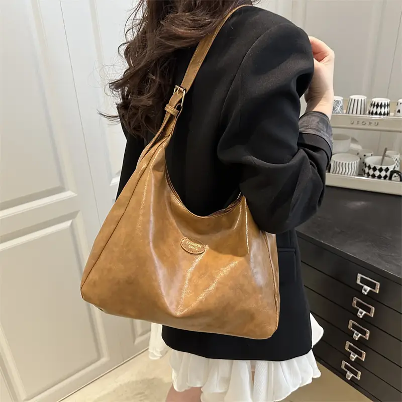 Black Niche Design Shoulder Bag for Women 2025 - Image 6