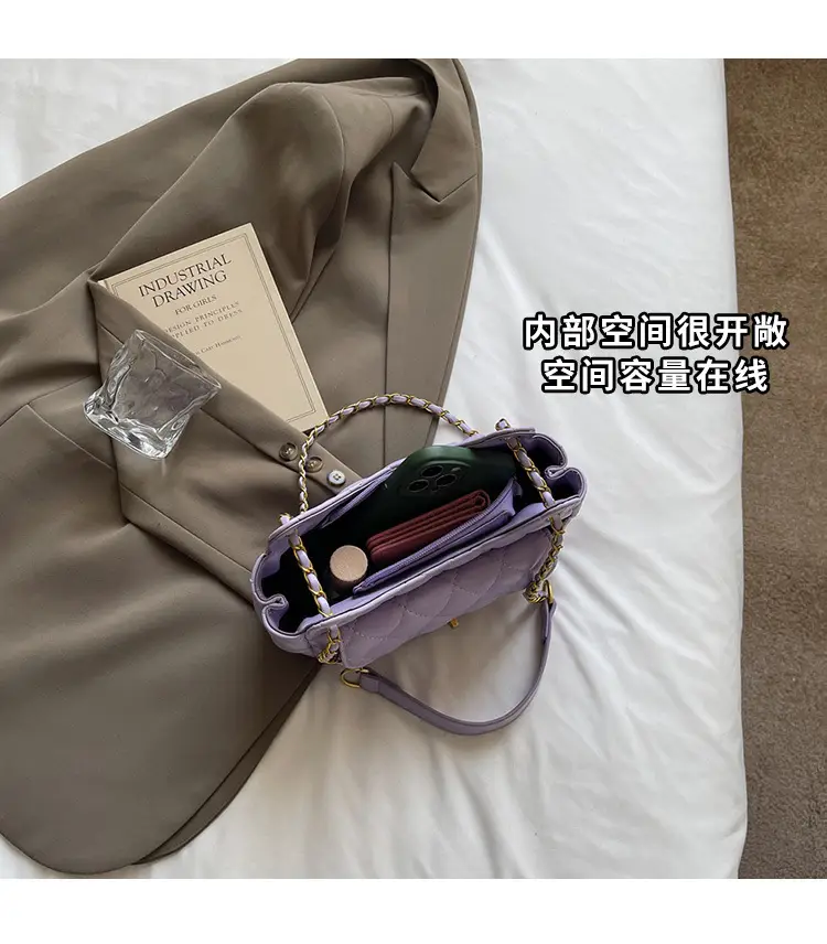 White Rhombus Chain Bag for Women 2026 — feature 9
