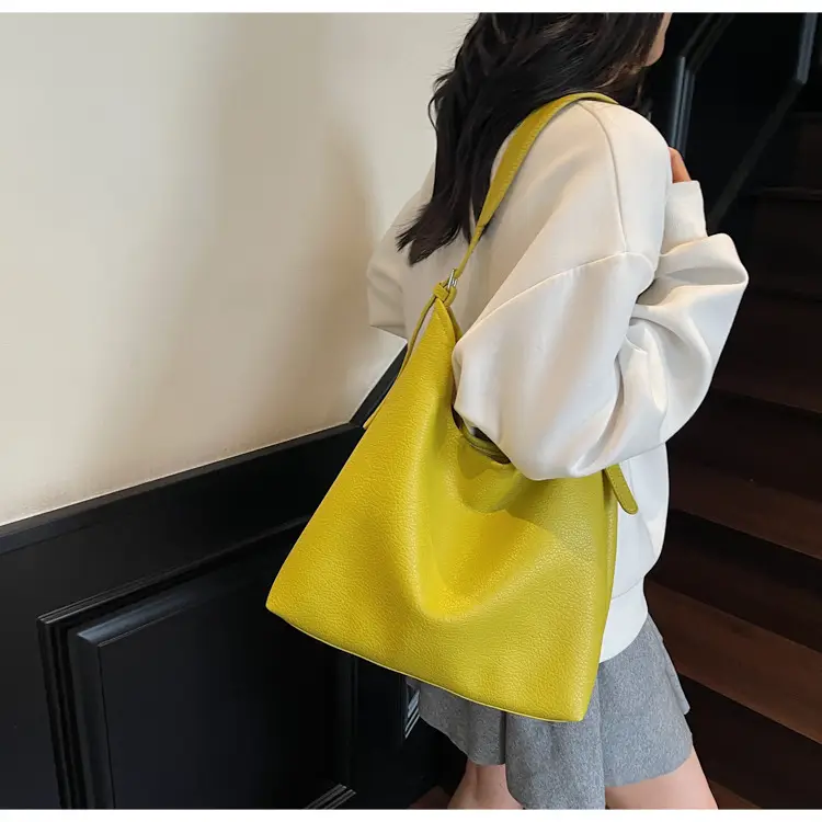 Women's Brown Leather Bucket Bag 2025 New Arrival — feature 12