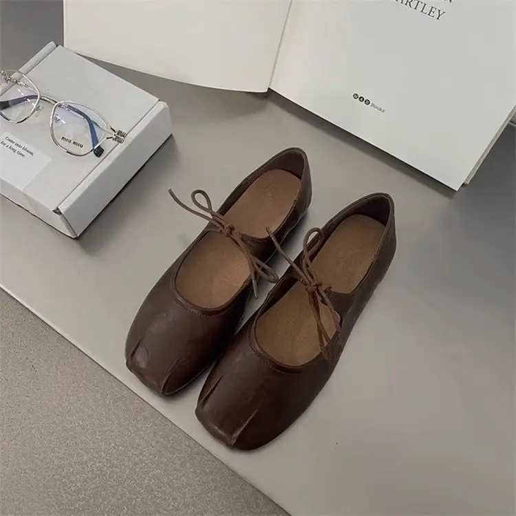 Lace-Up Mary Jane Shoes for Women 2025 Autum New Round-Toe Flat Ballet Shoes Shallow Mouth Flats Trendy — feature 3