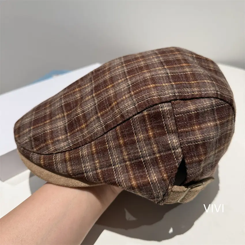 British Plaid Duckbill Sunshade Cap - Image 4