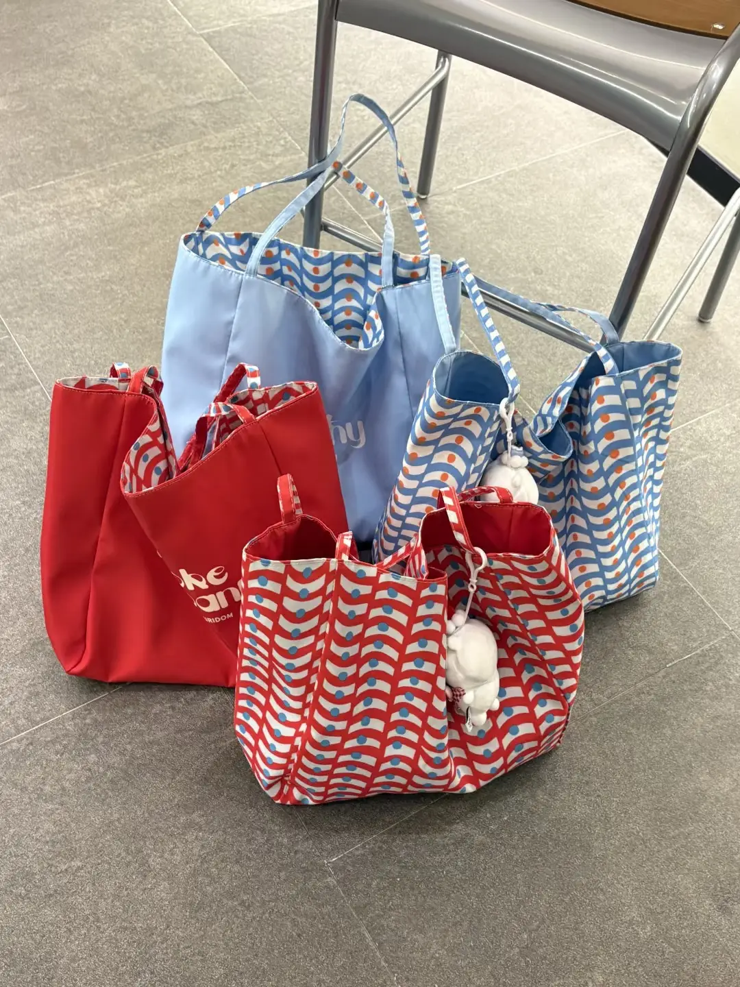 Korean Style Red White Striped Shoulder Tote Bag for Women — feature 5