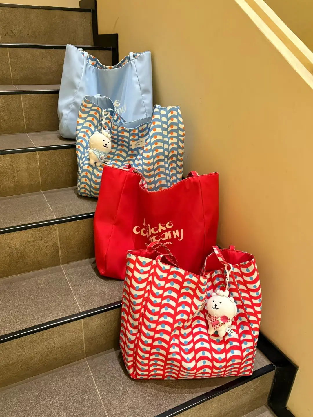 Korean Style Red White Striped Shoulder Tote Bag for Women — feature 9