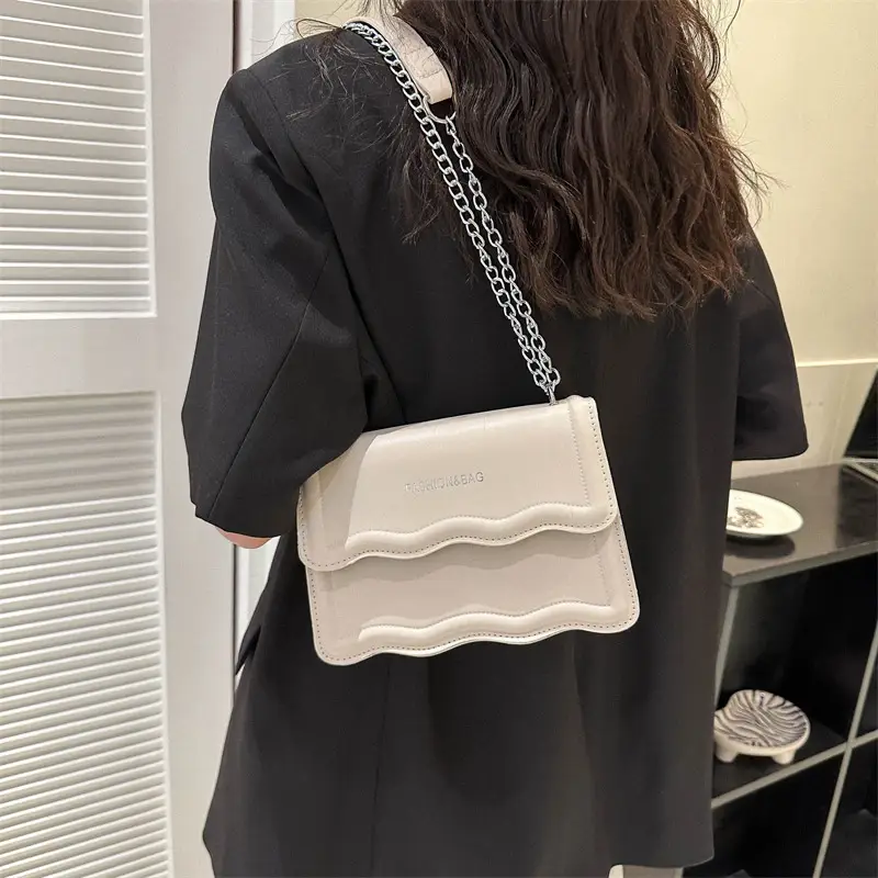 Orange Wave Chain Crossbody Bag for Women 2025 - Image 7