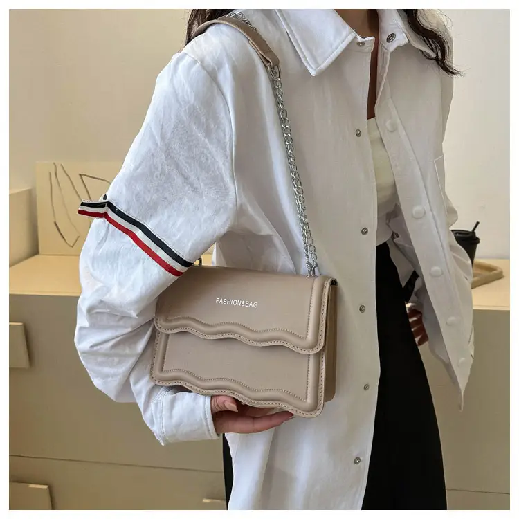 Orange Wave Chain Crossbody Bag for Women 2025 — feature 10