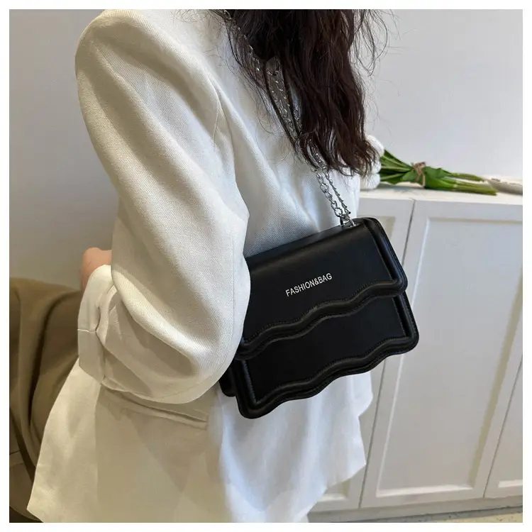 Orange Wave Chain Crossbody Bag for Women 2025 — feature 17