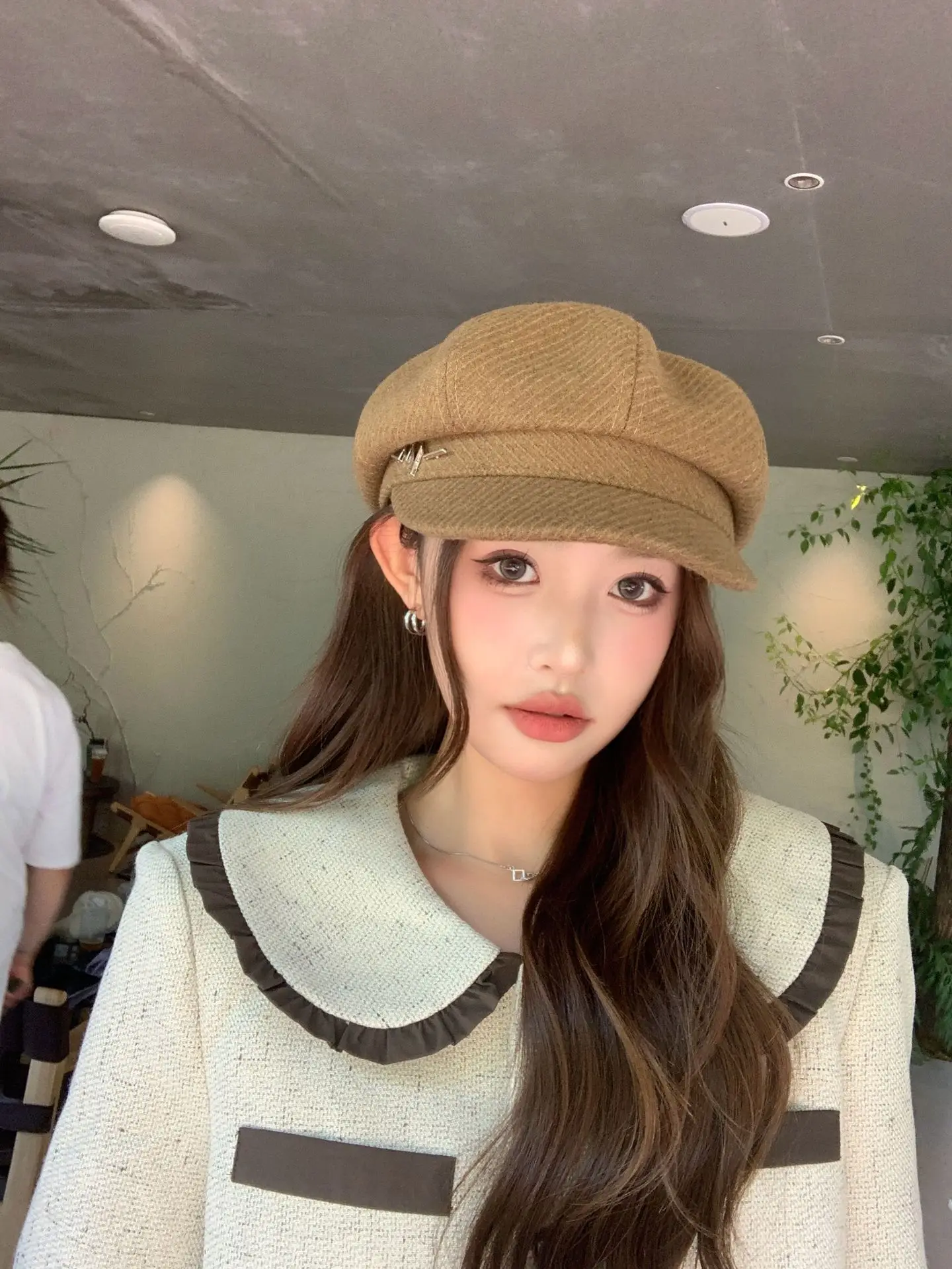 Women Beret Large Head Circumference Face-Slimming Hat — feature 2