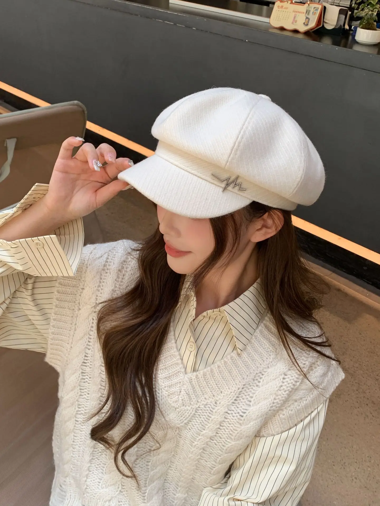 Women Beret Large Head Circumference Face-Slimming Hat — feature 3