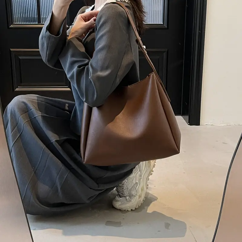 Black Leather Tote Bag for Women Large Capacity - Image 7