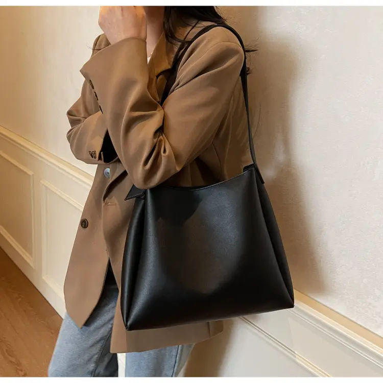 Black Leather Tote Bag for Women Large Capacity — feature 11