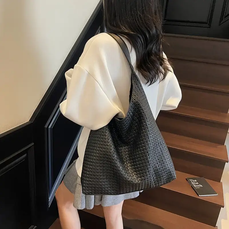 Women's Woven Bucket Bag Large Capacity Autumn 2025 - Image 7