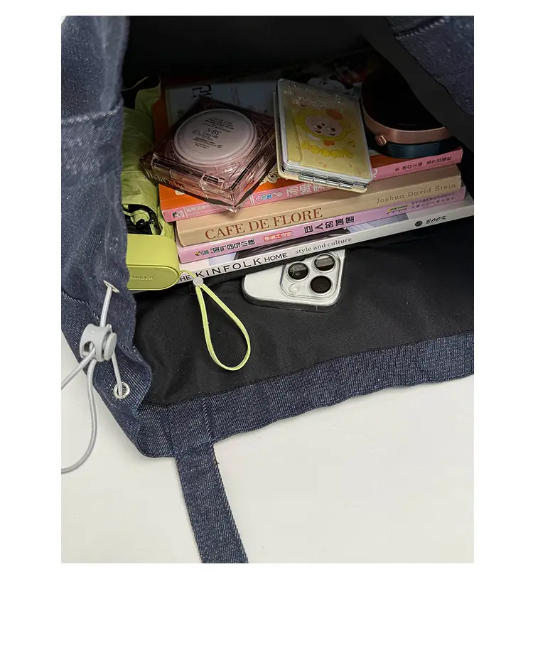 Denim Women Large Capacity Tomato Print Bag 2025 — feature 9