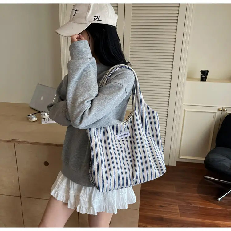 Women Striped Shoulder Bag Large Capacity Commuter — feature 16