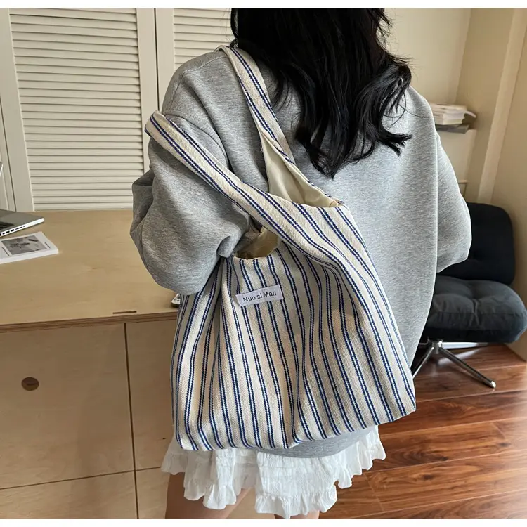 Women Striped Shoulder Bag Large Capacity Commuter — feature 17
