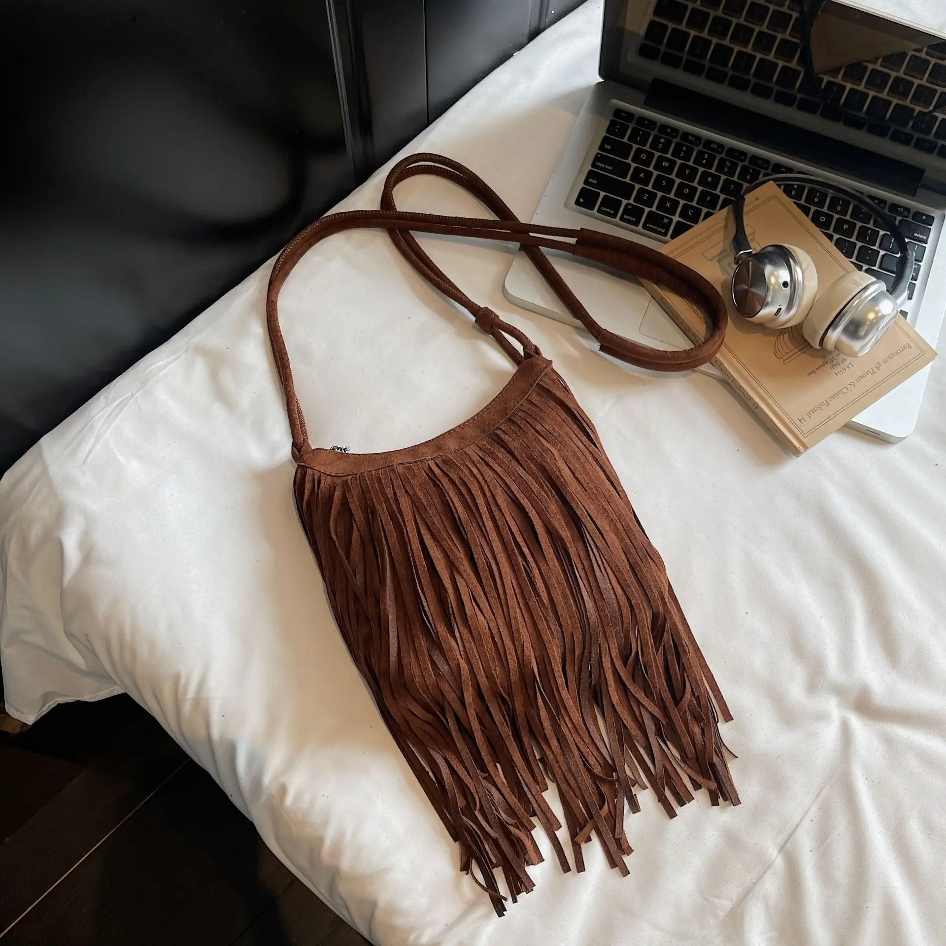 Tassel Crossbody Bag for Women Brown Leather Commuter - Image 4