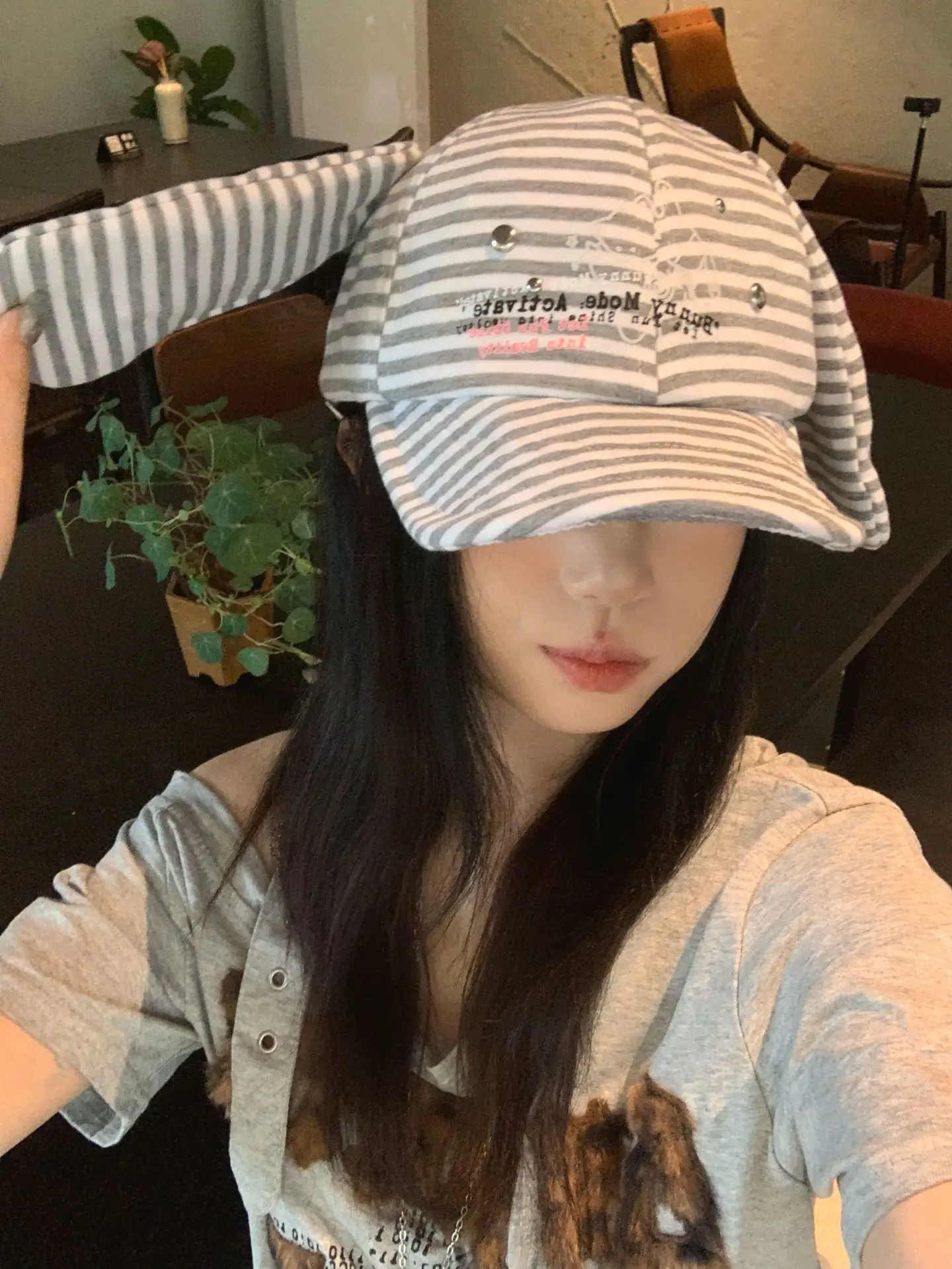 Women Striped Duckbill Cap Rabbit Ear Button — feature 9