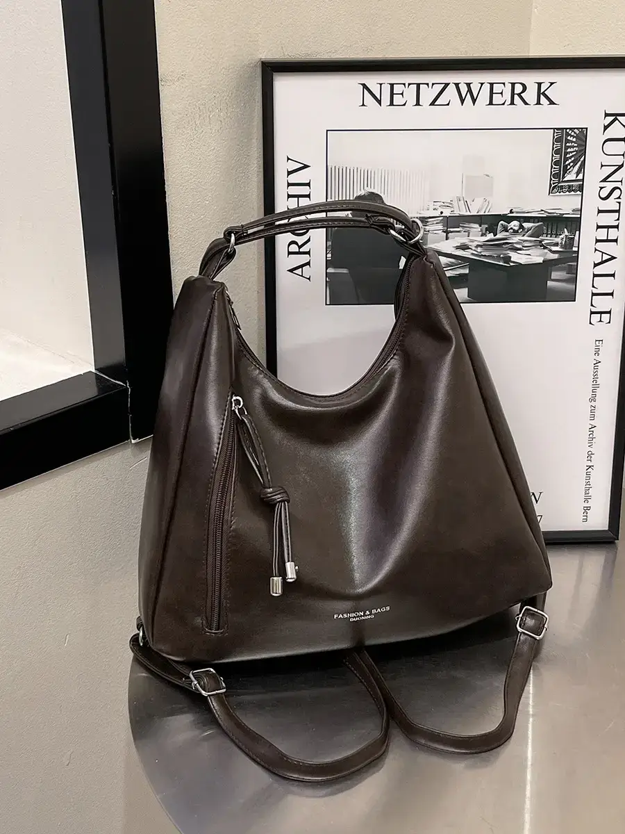 Black Leather Retro Shoulder Bag for Women - Image 5