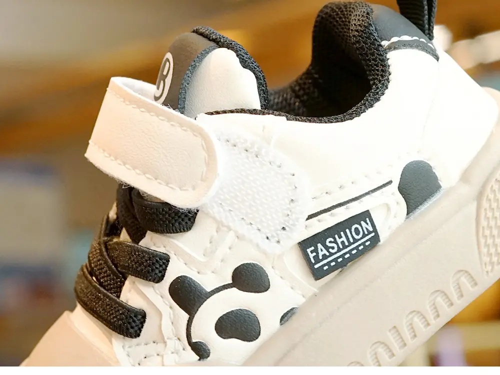 Beginner Baby Shoes for 1-2 Years Old, Soft Sole, Breathable Cartoon Design — feature 1