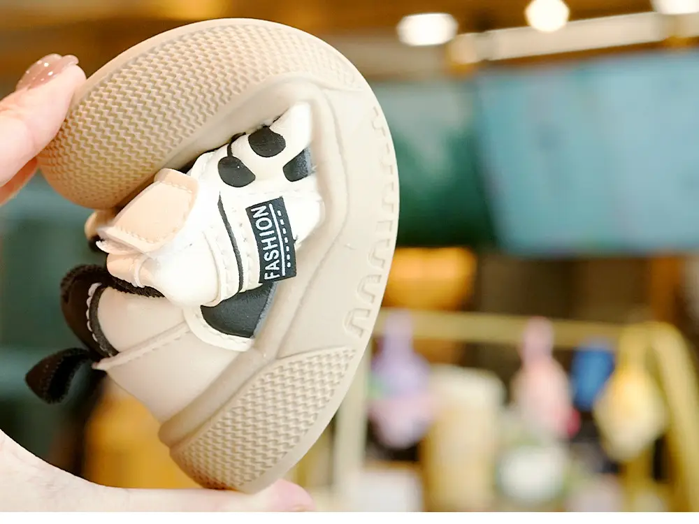 Beginner Baby Shoes for 1-2 Years Old, Soft Sole, Breathable Cartoon Design — feature 2