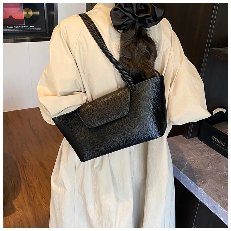 French Style Leather Shoulder Bag 2025 Winter — feature 16