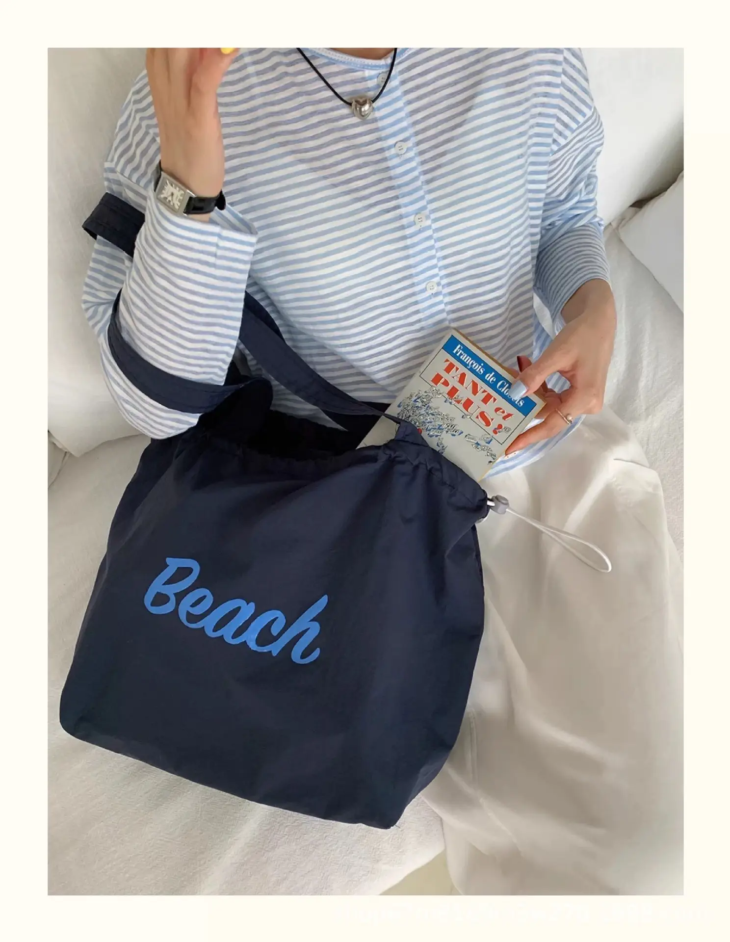 Red Blue Label Large Capacity Women's Shoulder Bag — feature 36
