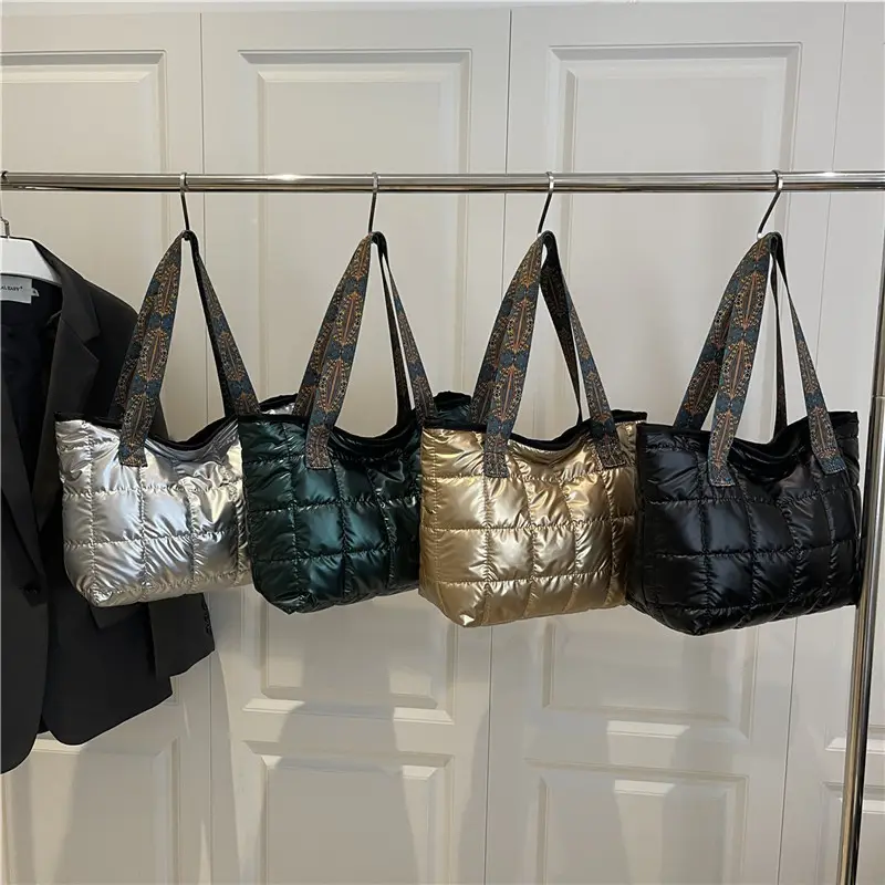 Gold Quilted Women's Shoulder Bag 2025 Winter Commute - Image 8