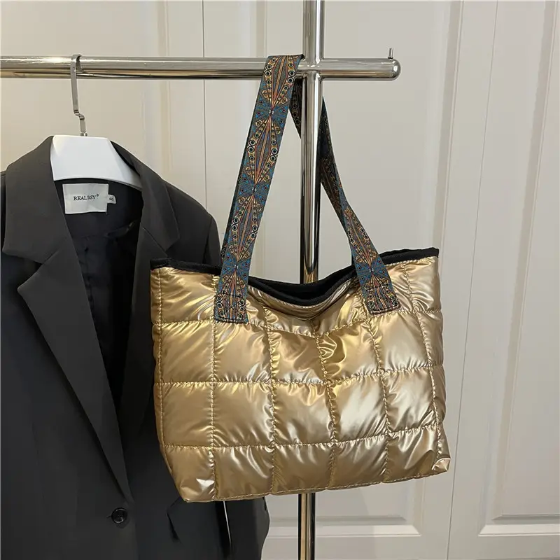 Gold Quilted Women's Shoulder Bag 2025 Winter Commute - Image 2