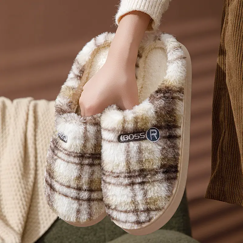 Manufacturer Wholesale Cotton Slippers for Women Winter Home Household Indoor Warm Non-Slip Thick-Soled Couple Wool Slippers for Men Autumn and Winter
