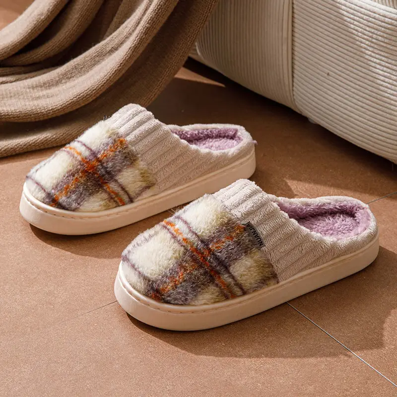 Manufacturer Wholesale Cotton Slippers for Women Winter Home Household Indoor Warm Non-Slip Thick-Soled Couple Wool Slippers for Men Autumn and Winter