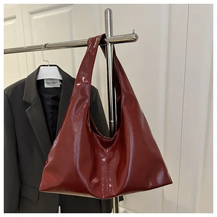 Women's Red Leather Shoulder Bag 2026 New Style — feature 35
