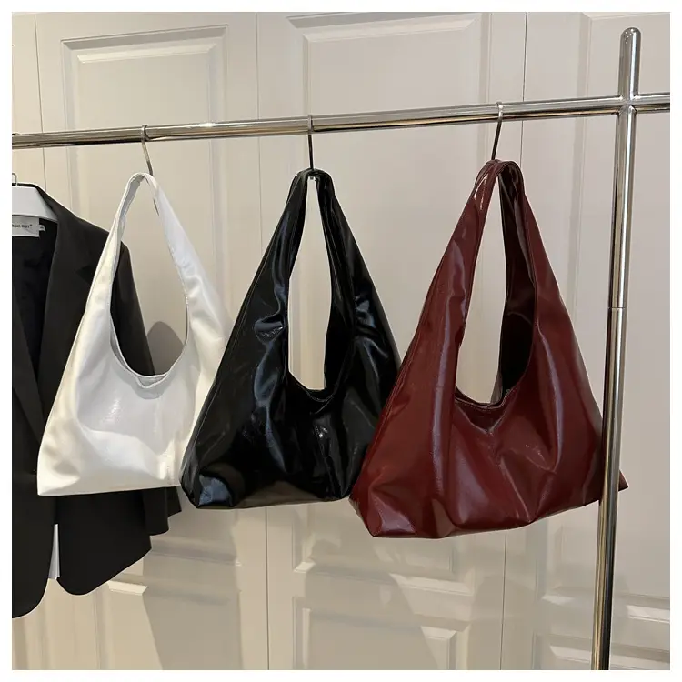 Women's Red Leather Shoulder Bag 2026 New Style — feature 37