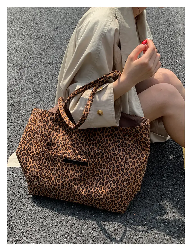 Leopard Print Canvas Tote Bag Large Capacity 2025 — feature 15