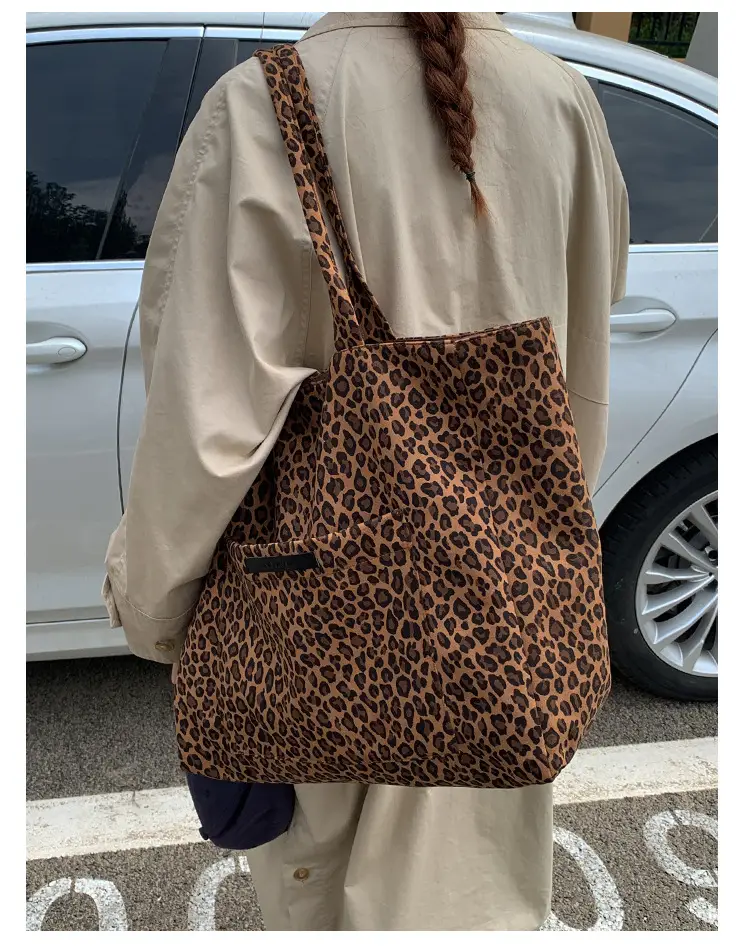 Leopard Print Canvas Tote Bag Large Capacity 2025 — feature 17