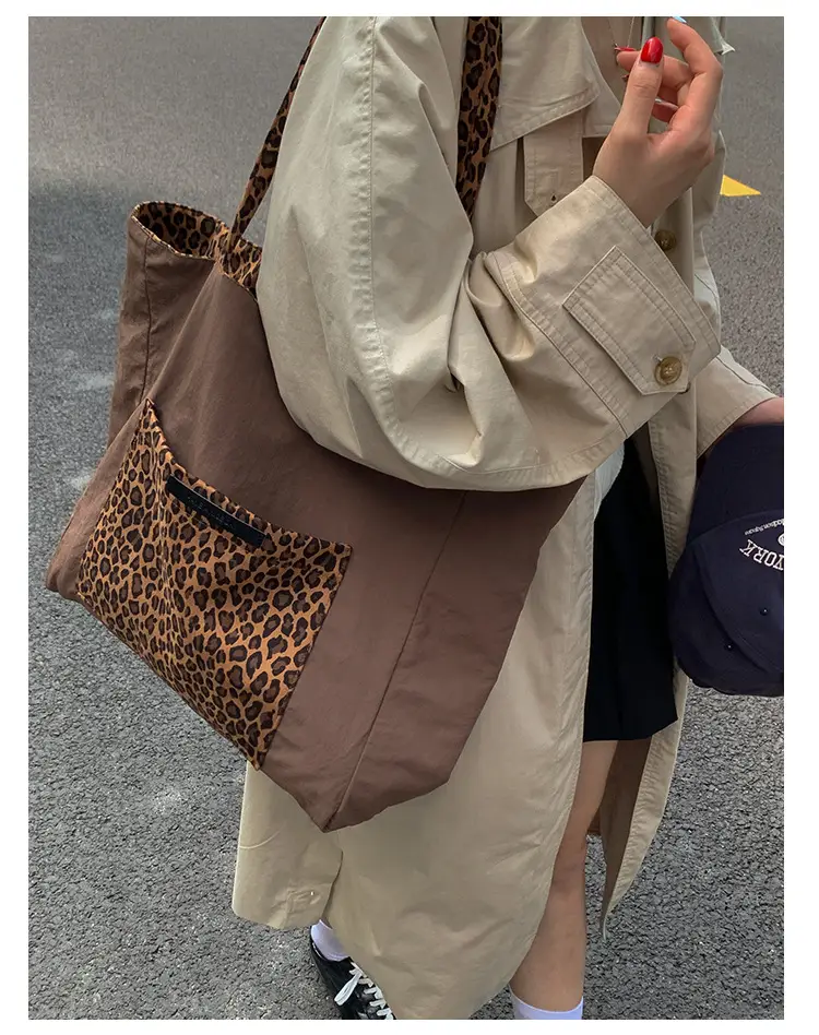 Leopard Print Canvas Tote Bag Large Capacity 2025 — feature 23