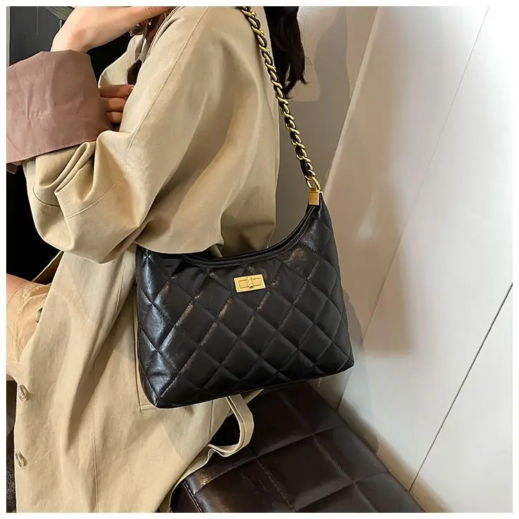 Black Quilted Shoulder Bag with Gold Chain for Women — feature 12